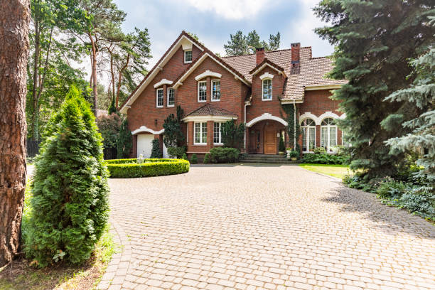Best Driveway Paving Contractor  in Middletown, CA